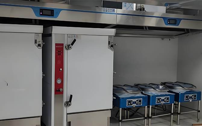 瑞能廚具公司：打造專業(yè)中央廚房解決方案